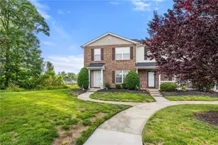 2037 Water Stone Ln, High Point, NC 27265 - Photo 3