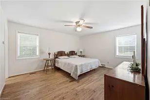 2127 Stoney Creek Church Rd, Burlington, NC 27217 - Photo 9