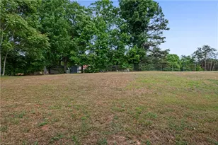 5561 Remington Point Dr, Walkertown, NC 27051 - Photo 27