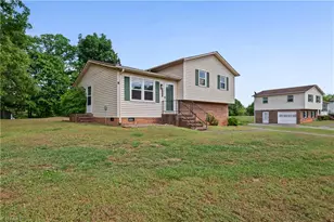 5561 Remington Point Dr, Walkertown, NC 27051 - Photo 31