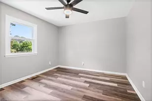5561 Remington Point Dr, Walkertown, NC 27051 - Photo 17