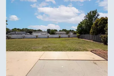135 Brookgreen Court, Kernersville, NC 27284 - Photo 15