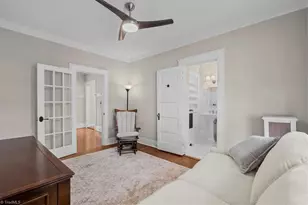 305 E Hendrix St, Greensboro, NC 27401 - Photo 17