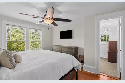 305 E Hendrix Street, Greensboro, NC 27401 - Photo 27
