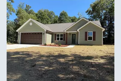 226 Holland Lane, Thomasville, NC 27360 - Photo 3