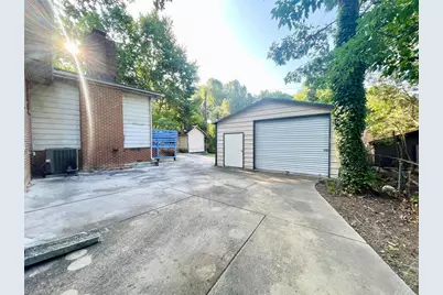 2409 W Cornwallis Drive, Greensboro, NC 27408 - Photo 17