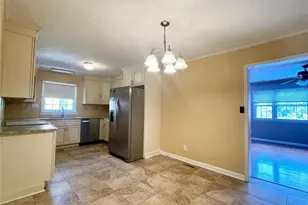 2409 W Cornwallis Dr, Greensboro, NC 27408 - Photo 11