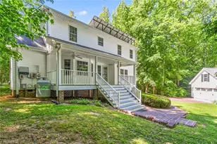 902 & 904 Raylewood Ct, Greensboro, NC 27406 - Photo 9