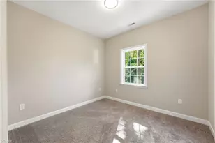 1123 N Park Ave, Burlington, NC 27217 - Photo 19