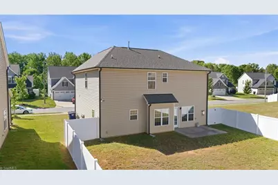 5180 Sedge Hollow Drive, Kernersville, NC 27284 - Photo 31
