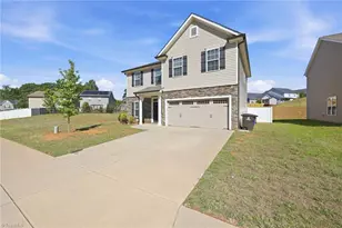5180 Sedge Hollow Dr, Kernersville, NC 27284 - Photo 39