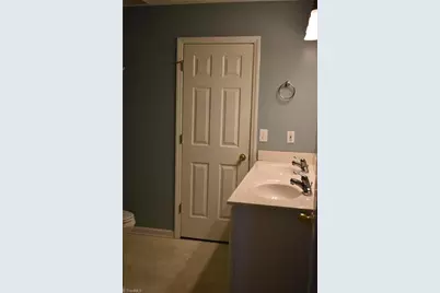22 Pickwick Place, Greensboro, NC 27407 - Photo 5