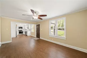 2425 Lyndhurst Ave, Winston-Salem, NC 27103 - Photo 5