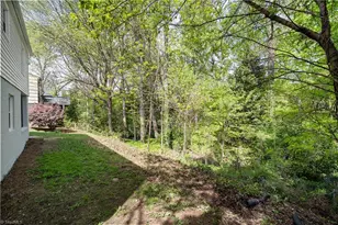 2425 Lyndhurst Ave, Winston-Salem, NC 27103 - Photo 21