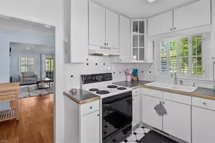 1106 Grayland St, Greensboro, NC 27408 - Photo 11