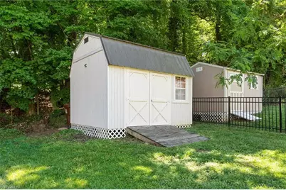 1826 Castle Gate Court, High Point, NC 27265 - Photo 43
