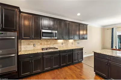 1826 Castle Gate Court, High Point, NC 27265 - Photo 9
