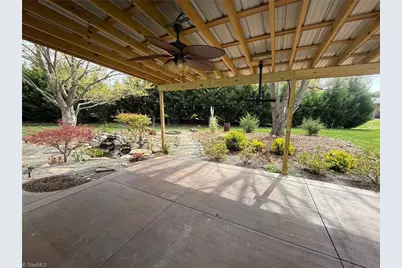 916 Spring Hill Court, Kernersville, NC 27284 - Photo 17