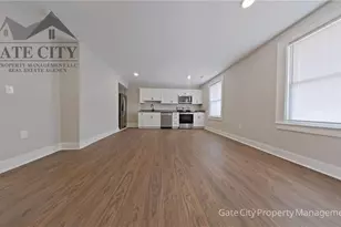 36 E 4th St, Lexington, NC 27292 - Photo 3