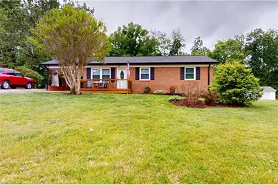 161 Washington Avenue, Mount Airy, NC 27030 - Photo 1
