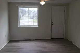 901 Douglas Dr, Thomasville, NC 27360 - Photo 3