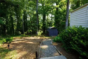 3314 Wilshire Dr, Greensboro, NC 27408 - Photo 23