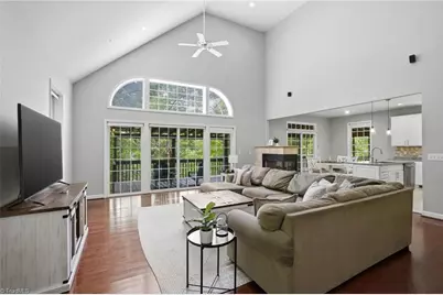 424 Mountain Harbor Drive, Lexington, NC 27292 - Photo 9