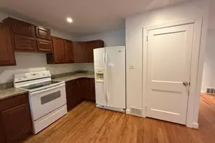 2310 Fernwood Dr, Greensboro, NC 27408 - Photo 7