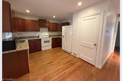 2310 Fernwood Drive, Greensboro, NC 27408 - Photo 5