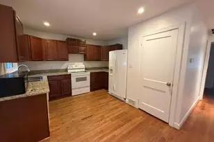 2310 Fernwood Dr, Greensboro, NC 27408 - Photo 5