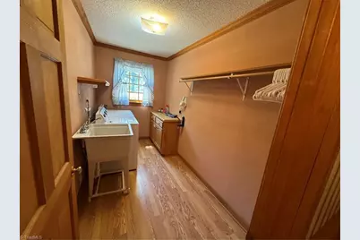 6543 Nc Highway 66 S, King, NC 27021 - Photo 31