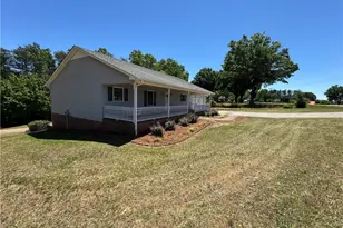 6543 Nc Hwy 66 S, King, NC 27021 - Photo 3