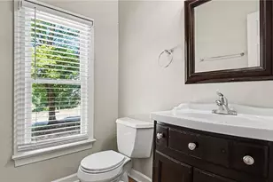 5605 Boxborough Ct, Greensboro, NC 27407 - Photo 17