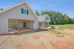 86 Gregorys Grange Dr, Yanceyville, NC 27379 - Photo 3