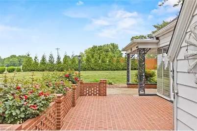 4020 Rockford Road, Boonville, NC 27011 - Photo 5
