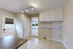 1007 Shalimar Dr, High Point, NC 27262 - Photo 11