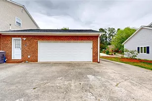 1007 Shalimar Dr, High Point, NC 27262 - Photo 41