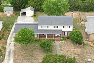 1007 Shalimar Dr, High Point, NC 27262 - Photo 3