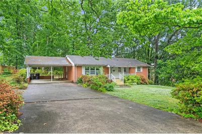 215 Trail Eight, Burlington, NC 27215 - Photo 3