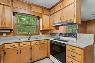 215 Trail 8, Burlington, NC 27215 - Photo 11