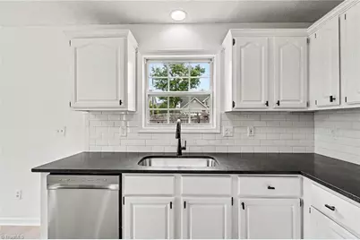 1100 Mayview Court, Kernersville, NC 27284 - Photo 11