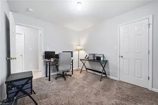 2424 Stratford Crossing Dr, Winston-Salem, NC 27103 - Photo 19