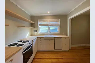 2135 Griffith Road, Winston-Salem, NC 27103 - Photo 9