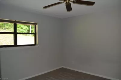 1573 E Ivy Trace, Wilkesboro, NC 28697 - Photo 13
