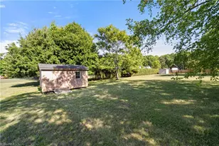 6121 Hickory Creek Rd, Winston-Salem, NC 27107 - Photo 29