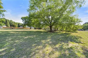 6121 Hickory Creek Rd, Winston-Salem, NC 27107 - Photo 31