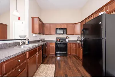 4792 Tatton Park Circle #3B, Winston-Salem, NC 27103 - Photo 3