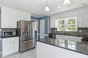 1384 Apple Cross Ct, Kernersville, NC 27284 - Photo 9