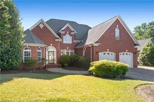 250 Christi Ln, Kernersville, NC 27284 - Photo 3