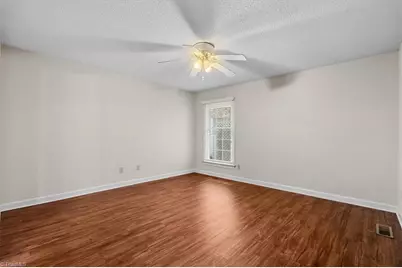330 W Presnell Street, Asheboro, NC 27203 - Photo 15